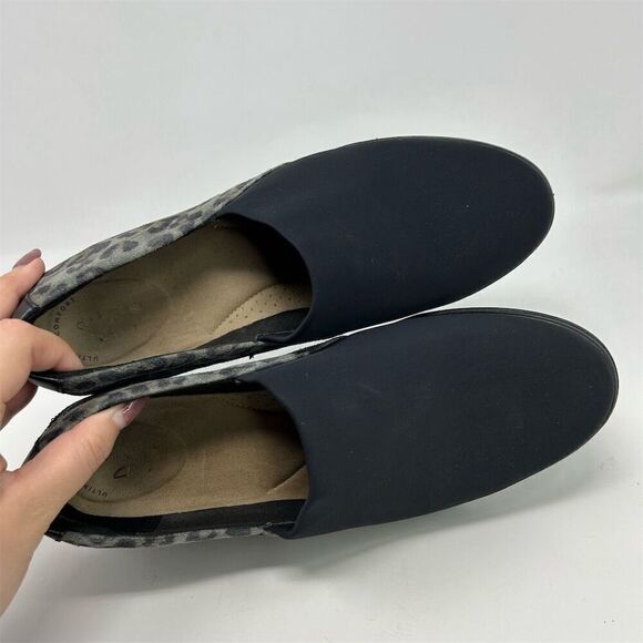 Clarks Women's Black Leopard Print Slip-On Wedge Loafers Size 9 Wide Casual - Picture 10 of 12